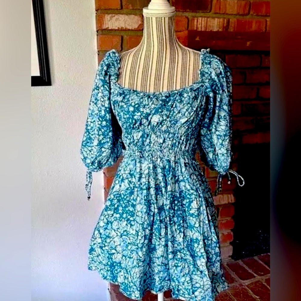 House of Harlow 1960 ruffled bust milkmaid dress